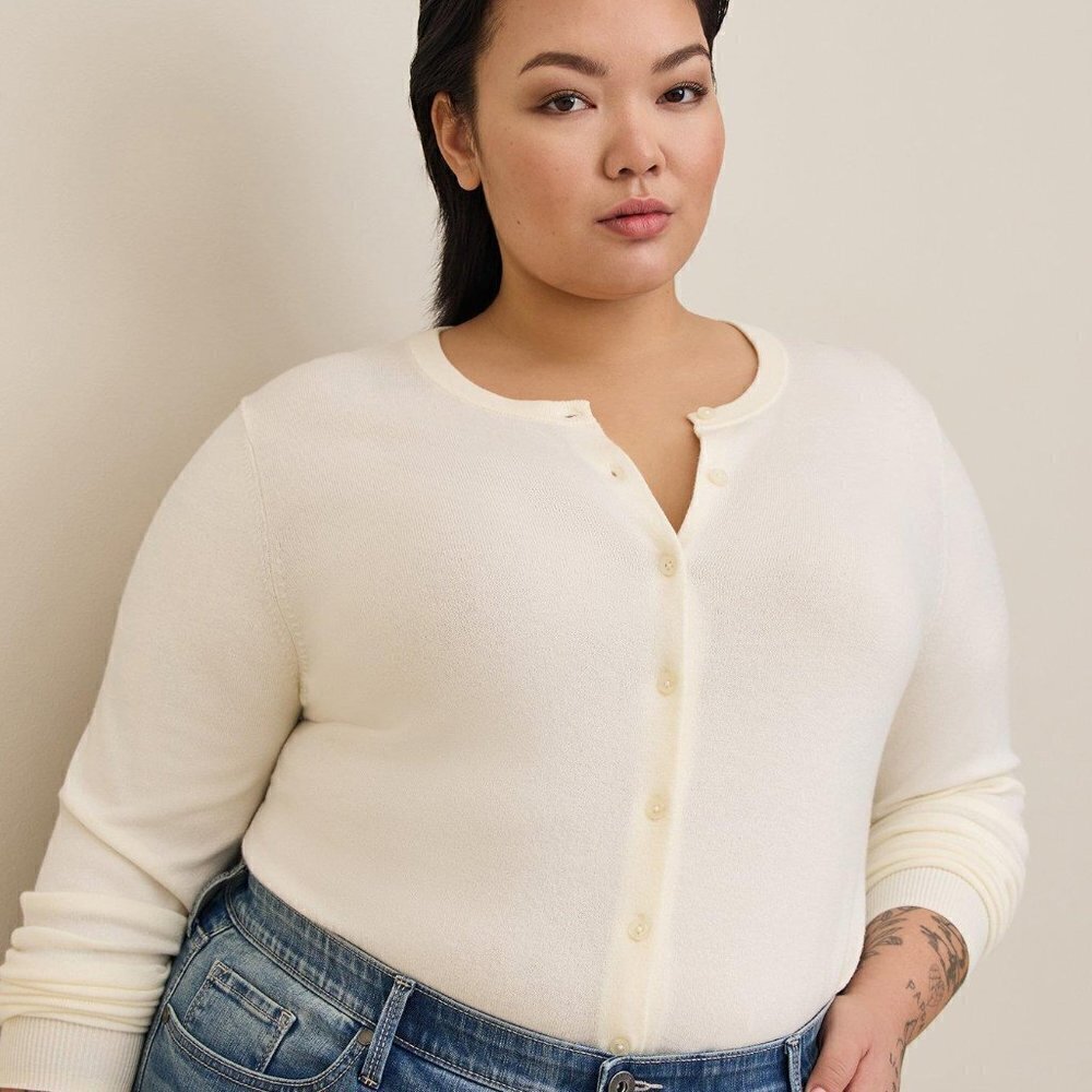 Torrid - Everyday Soft Cardigan Crew Sweater in Ivory